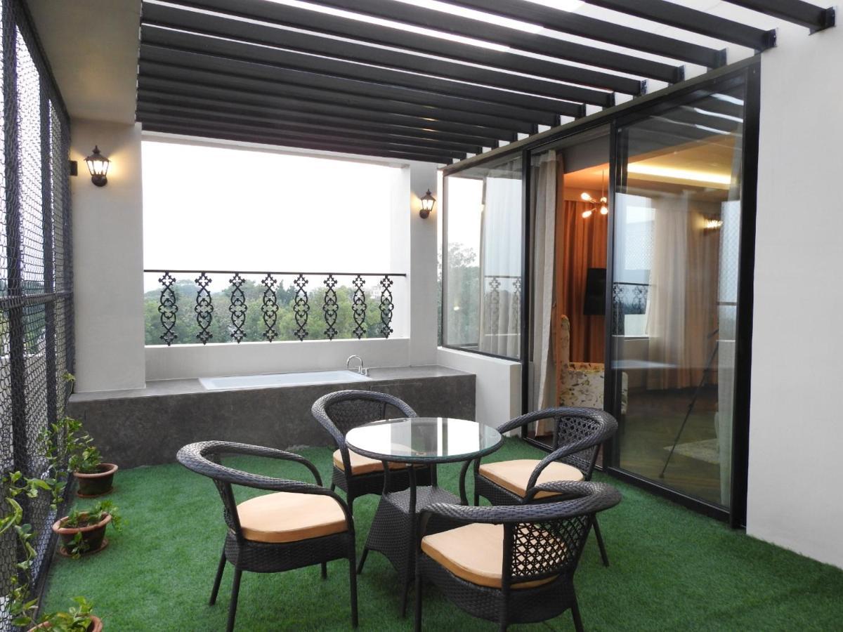 Hotel Polo Towers Agartala Bagian luar foto