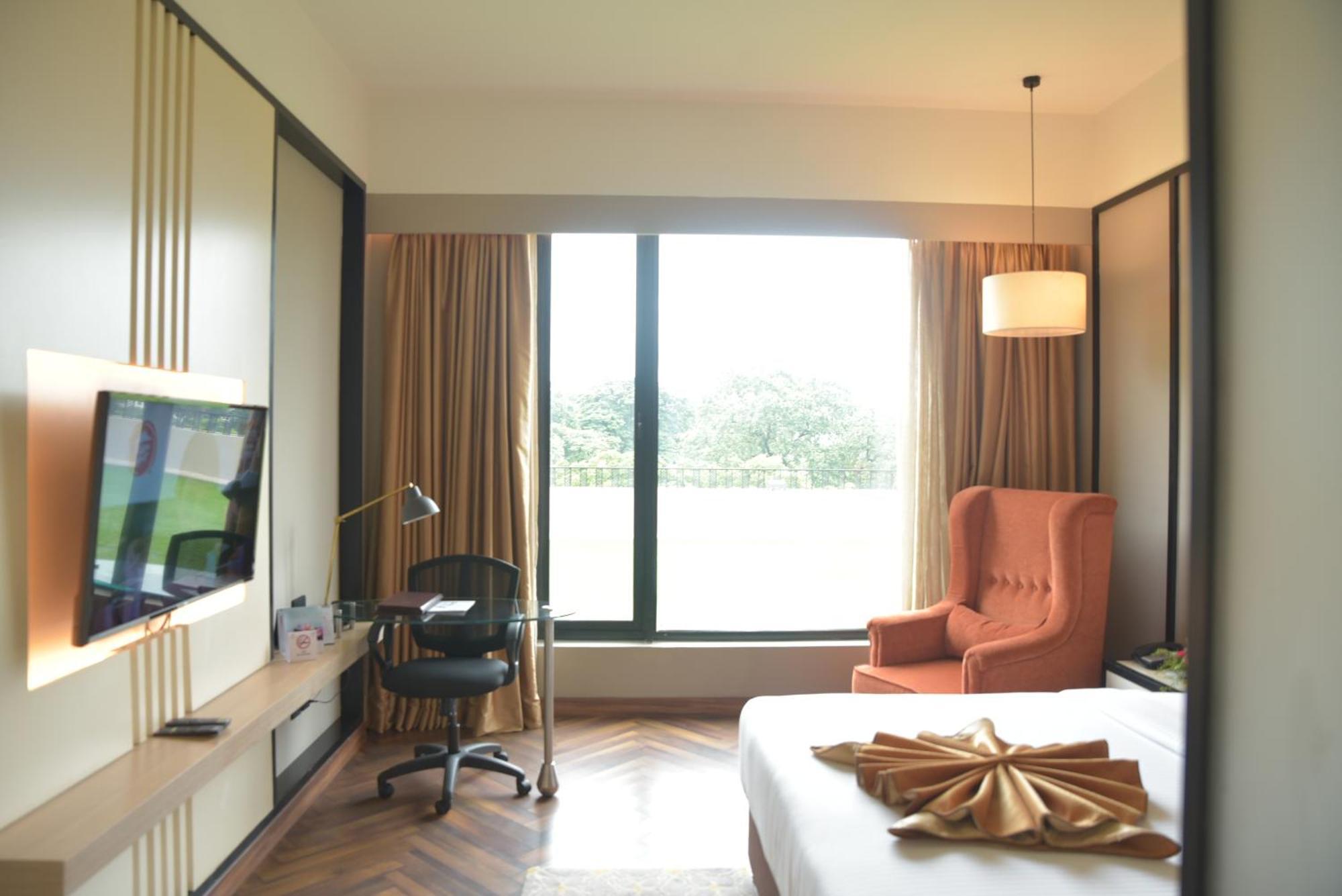 Hotel Polo Towers Agartala Bagian luar foto