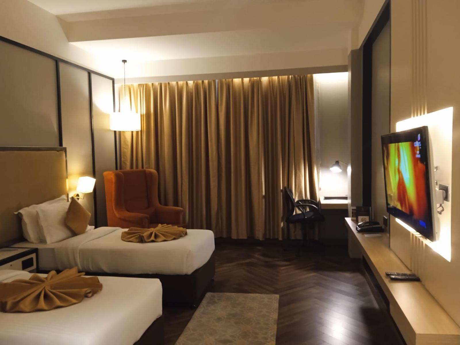 Hotel Polo Towers Agartala Bagian luar foto