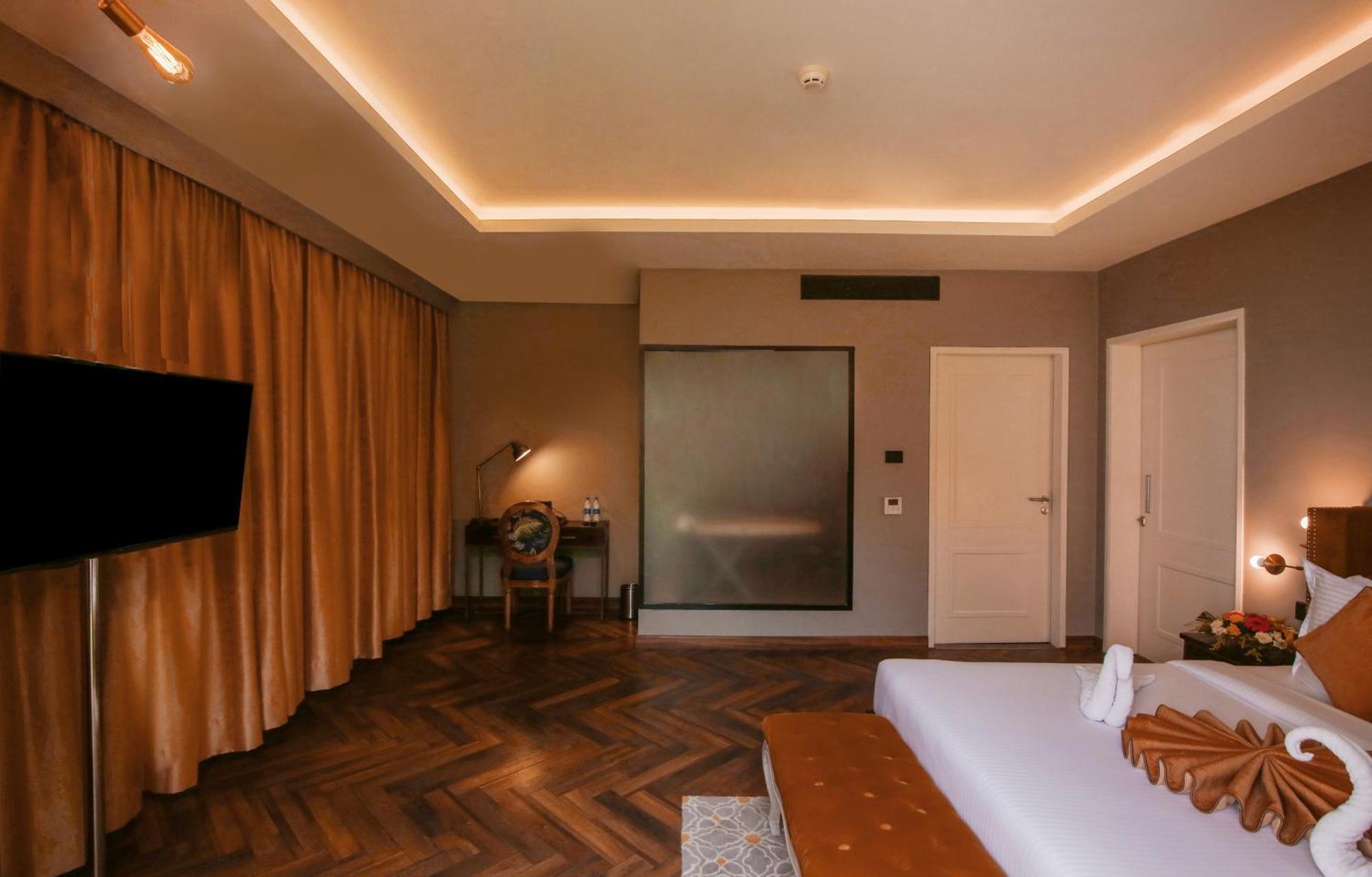 Hotel Polo Towers Agartala Bagian luar foto
